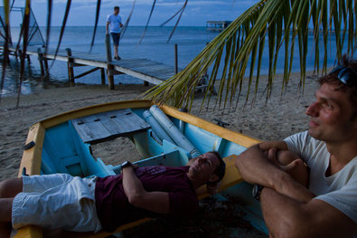 William Trubridge, left, and Nicholas Mevoli relaxed at a competition in Honduras in May. Logan Mock-Bunting/Redux